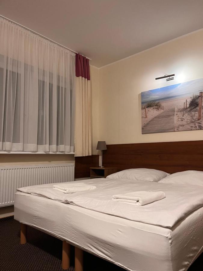 Hotel Sunstar Rewal Esterno foto