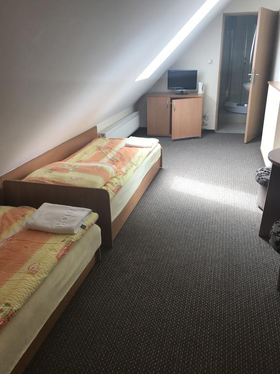 Hotel Sunstar Rewal Esterno foto
